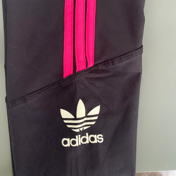 Adidas Originals Black Leggings Women’s Medium – Pink 3-Stripes, Trefoil Logo, M - Picture 3 of 5